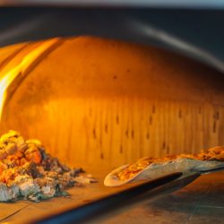 Guida alla Prima Accensione del Forno a Legna